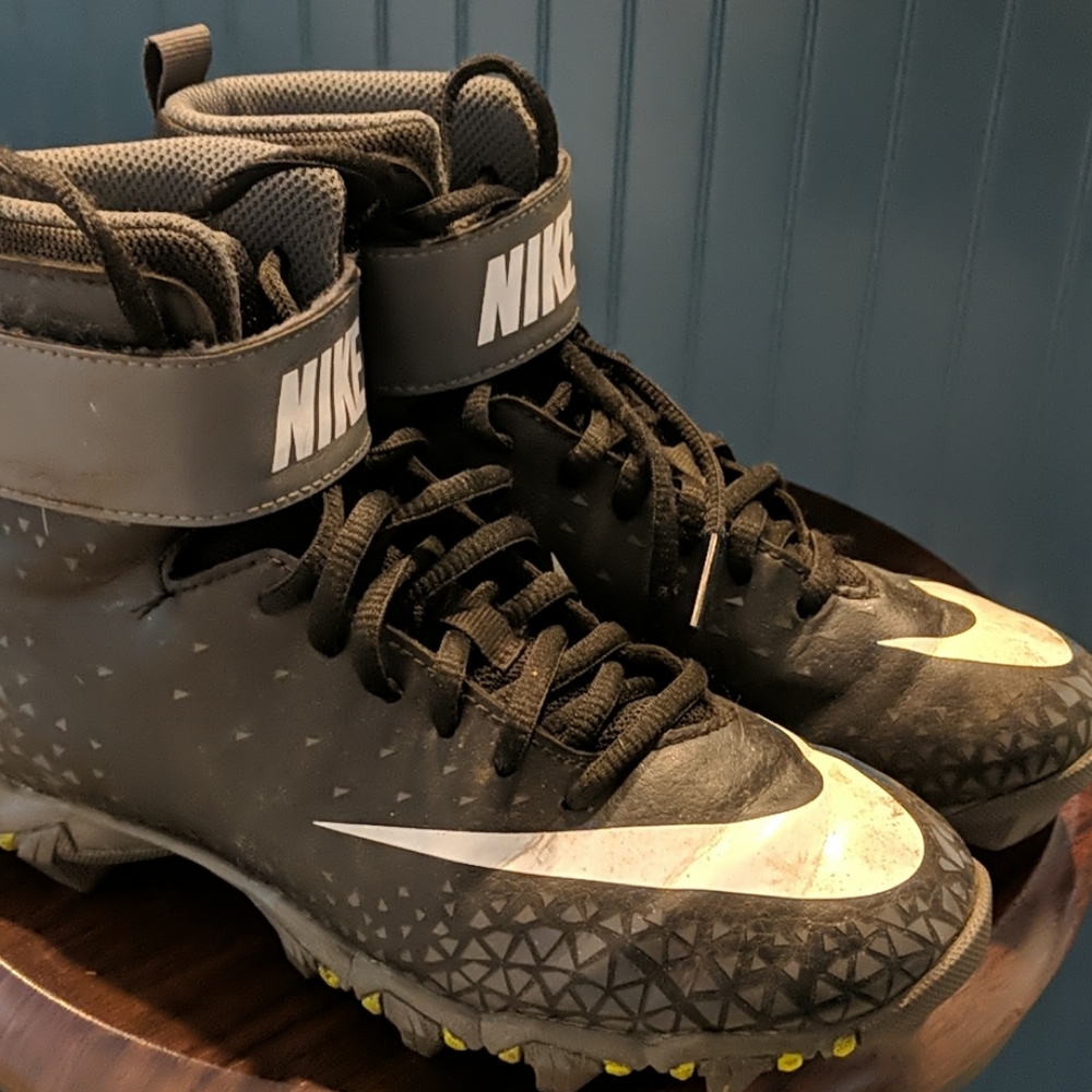 Nike Fastflex football cleats.